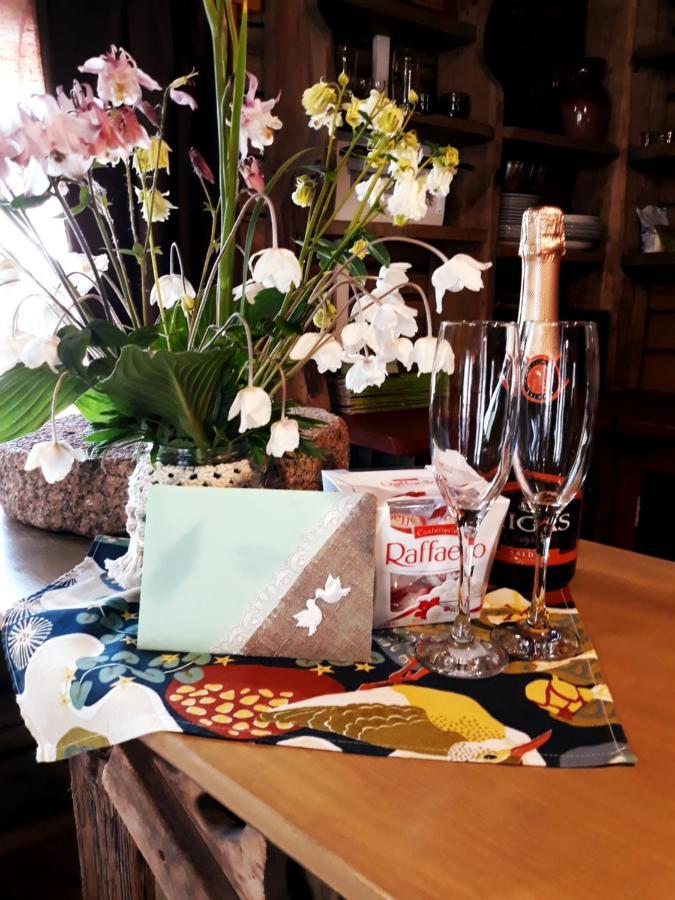 A, Kas Tja Byus? Villa Aglona Eksteriør billede